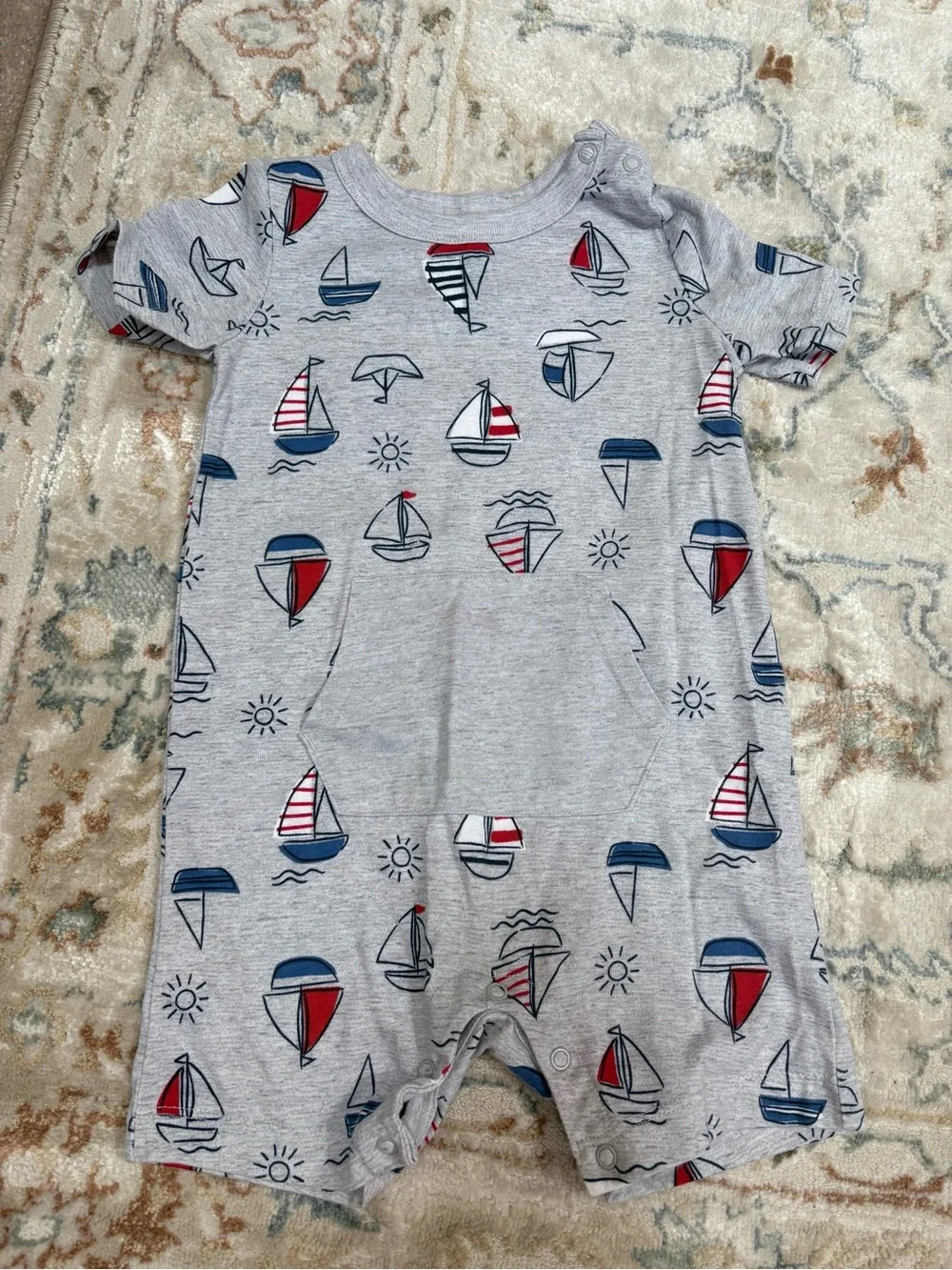 Lot of 3 outfits 24 months